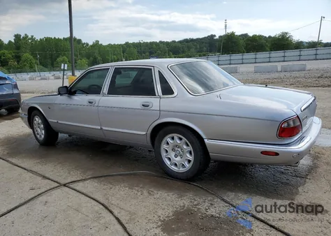 2001 Jaguar Xj8 из США, поврежденный, VIN SAJDA14C81LF26731